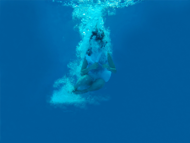 Subsurface. Sotto la superficie | di Laura Valle