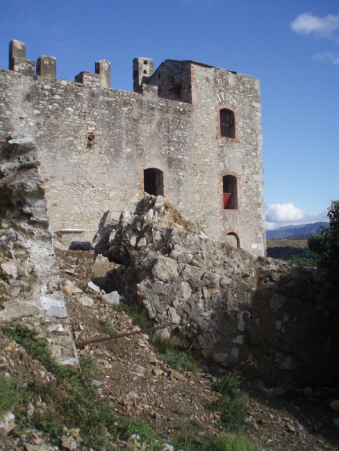 Fortifications et tours du levante: le parc Urbain des forts