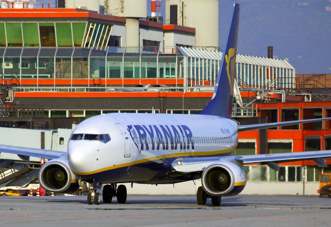 Ryanair lancia i voli estivi da e per Genova