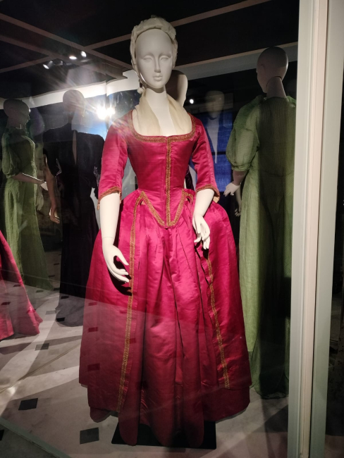 Il salotto della “Regina” di Genova: chiacchiere di moda attorno a un tè