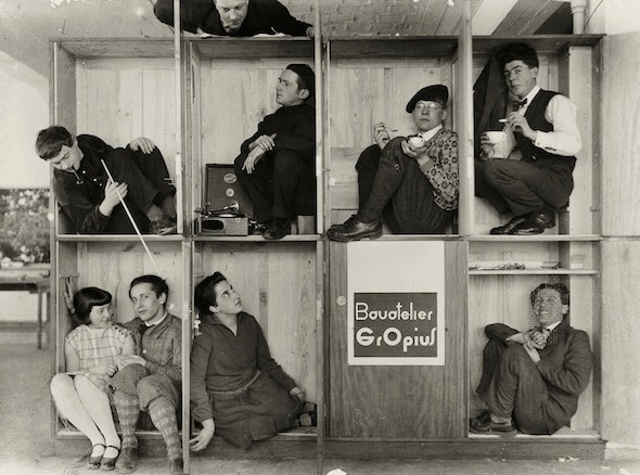 Bauhaus Reloaded: esposizione e tavola rotonda al Politecnico delle Arti a Palazzo Senarega.