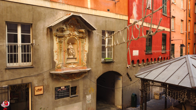 Conservazione e valorizzazione delle edicole votive del centro storico di Genova