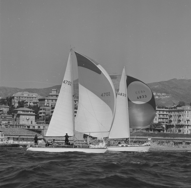 Genova capitale della vela. L'Archivio Leoni omaggia The Ocean Race