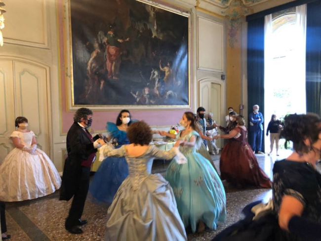 Palazzo della Borsa, due spettacoli di danza in costume