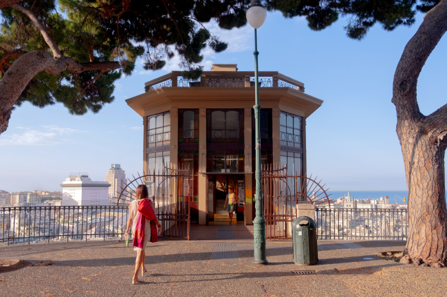 Dal Carmine a Spianata Castelletto :  una prospettiva insolita per scoprire i mille volti della Superba