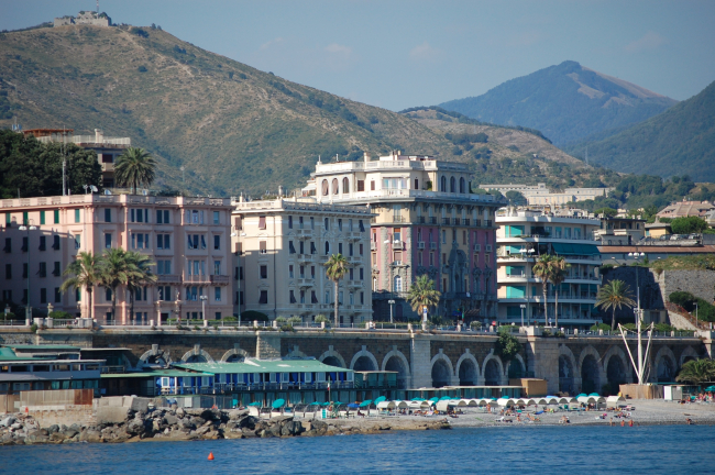 КОРСО (ПРОСПЕКТ) ИТАЛИА И БОККАДАССЕ