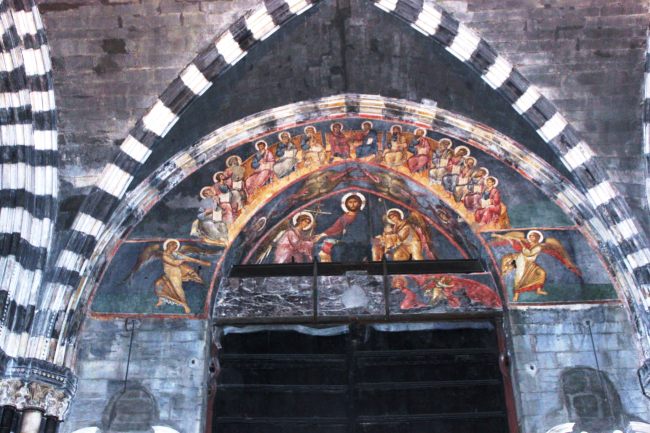 Perderse entre callejas medievales y antiguas tiendas