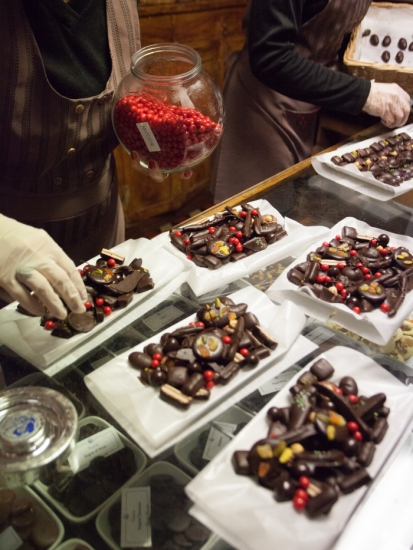 Perderse entre callejas medievales y antiguas tiendas