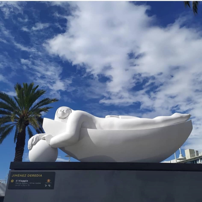 Una Passeggiata tra le opere di Jimenez Deredia a Genova