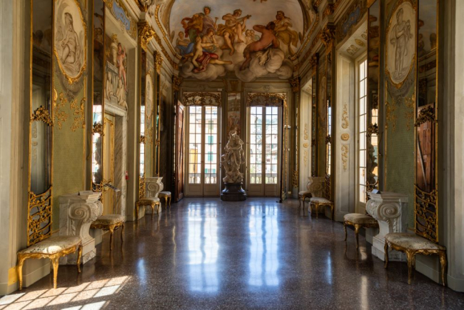 Galleria degli specchi, Palazzo Reale Genova  