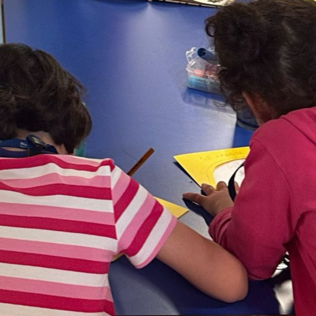 Attività per le scuole alla Biblioteca De Amicis