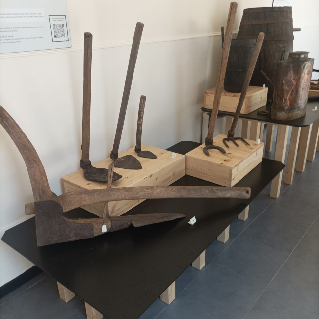 PERPOLCEVERA ATTREZZI CONTADINI 