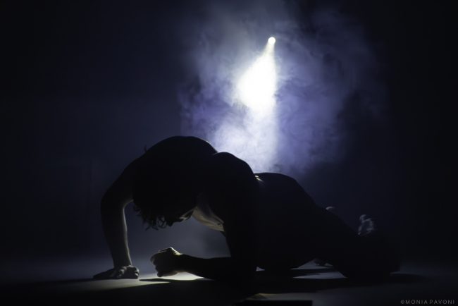 AKROPOLI C&CCompany_StrangersInTheNight_PhMoniaPavoni