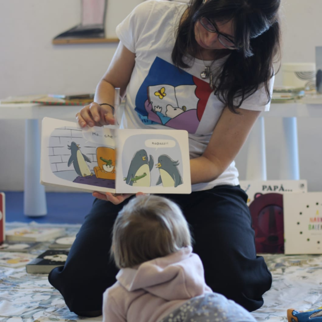 Coccole e libri. Incontri Nati per Leggere alla Biblioteca De Amicis