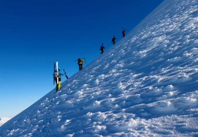Svalbard,  esperienze scialpinistiche nel Grande Nord. Una gita sociale diventata famigliare…