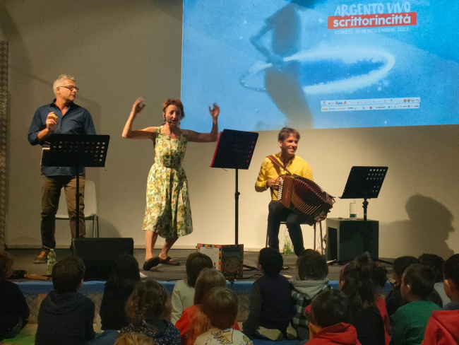 TOSSE 0d139cf2-85f4-4369-885f-37d39539b0fe