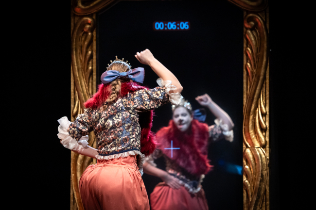 TOSSE Alice Bossi_Il nuovo vestito dell’imperatrice_CamillaCanalini_13A2356