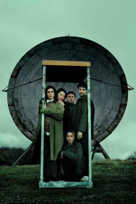 SPUTNIK - gruppo attori  (verticale)_@ Agnese Annibaldi