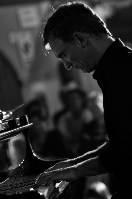 BRECHT - Loris Tarantino