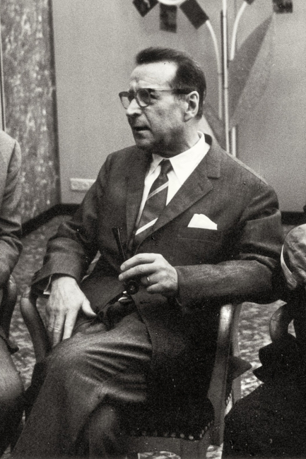 PAROLE - Georges_Simenon_(commons) (1)
