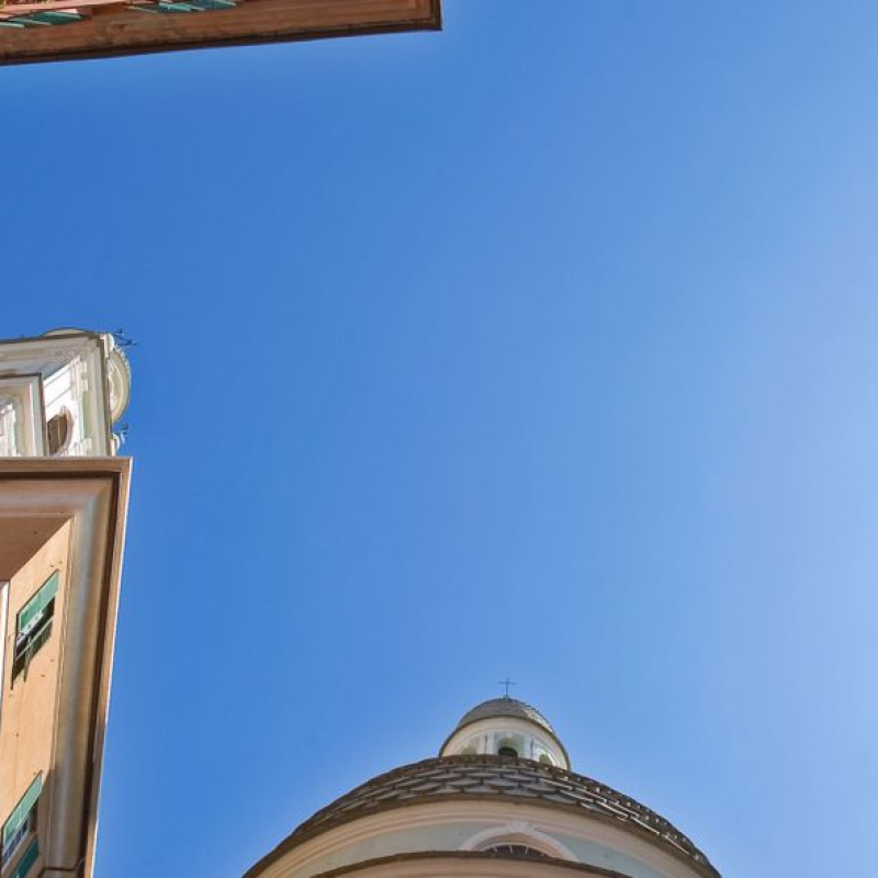 Uno scorcio di cielo sui vicoli del centro storico- foto stefano goldberg-publifoto